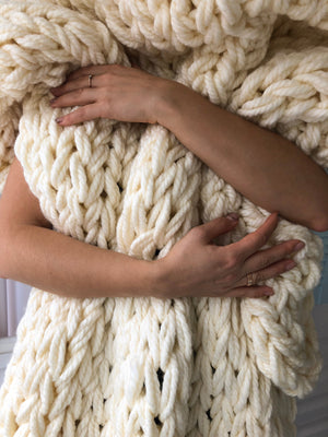 Chunky Knit Blanket in Ivory