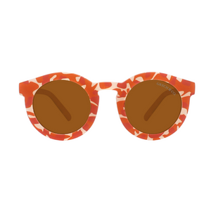 Classic sustainable sunglasses for kids aged 3-8, plant-based, bendable, and polarized, shown at a 38-degree angle.