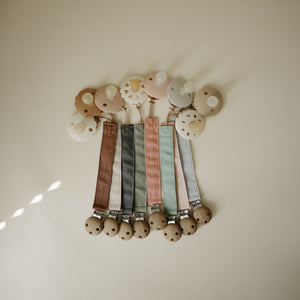 Mushie Linen Pacifier Clip 2-Pack linen clips faux wood clasp