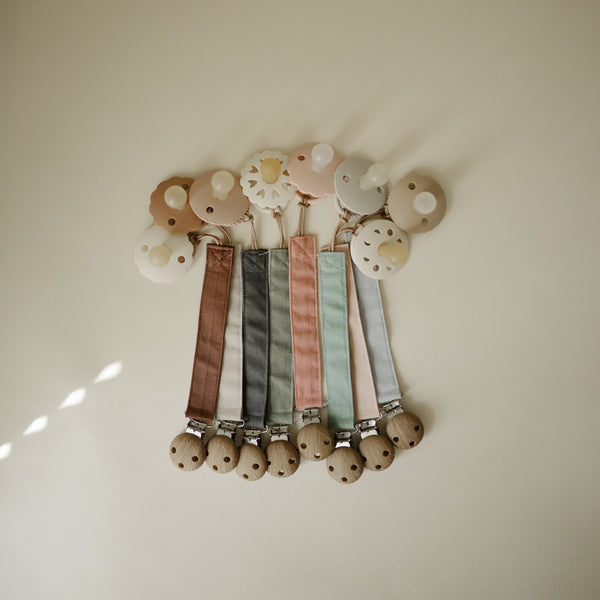 Mushie Linen Pacifier Clip 2-Pack linen clips faux wood clasp