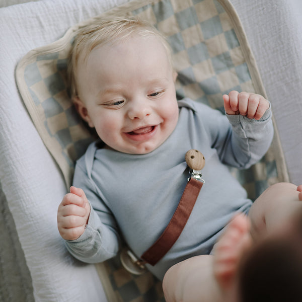 Mushie Linen Pacifier Clip 2-Pack linen clips faux wood clasp