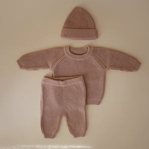 Chunky knit pants for babies in a cozy style, shown from angle 8 for a detailed view.