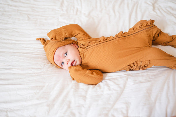 Caramel Ribbed Bamboo Baby Knot Hat