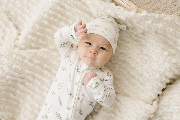 Soft Knot Hat Newborn Baby - Green Leaves