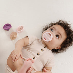 Doddle & Co London Classic Pacifier Plum Blush lightweight silicone