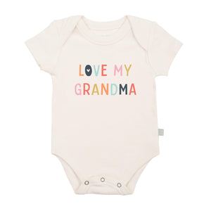 Graphic bodysuit with "Love Grandma" design for babies, perfect for stylish and cozy outfits.