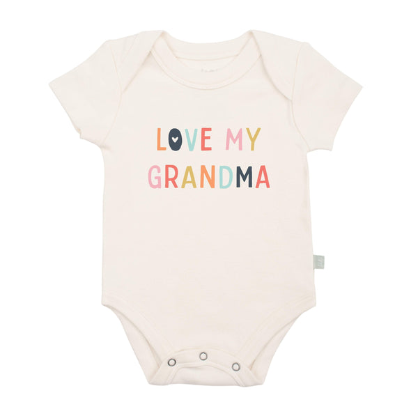 Graphic bodysuit with "Love Grandma" design for babies, perfect for stylish and cozy outfits.