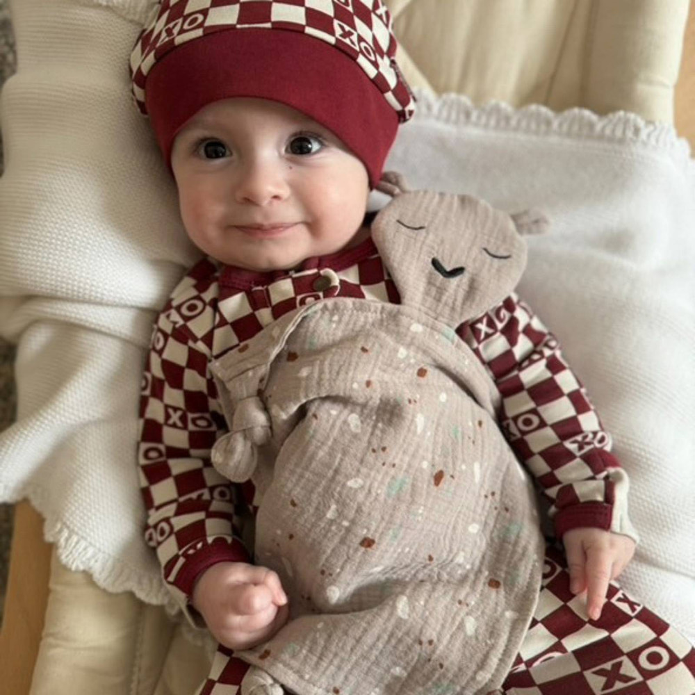 100% Muslin Alpaca Lovey for babies, soft and cuddly comfort for infants.