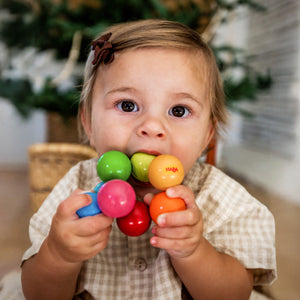 Magica Wooden Grasping and Teething Toy