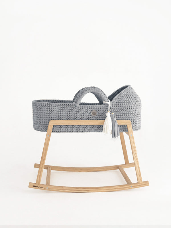 Standard Moses Basket with Round Hood