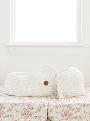 Standard Moses Basket with Round Hood