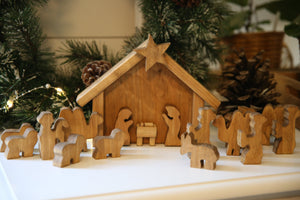 AmishToyBox.com Wooden Nativity Manger Scene Set, 14 Pieces