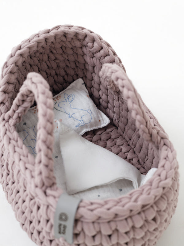 Mini Doll Moses Basket w/Rocking Stand