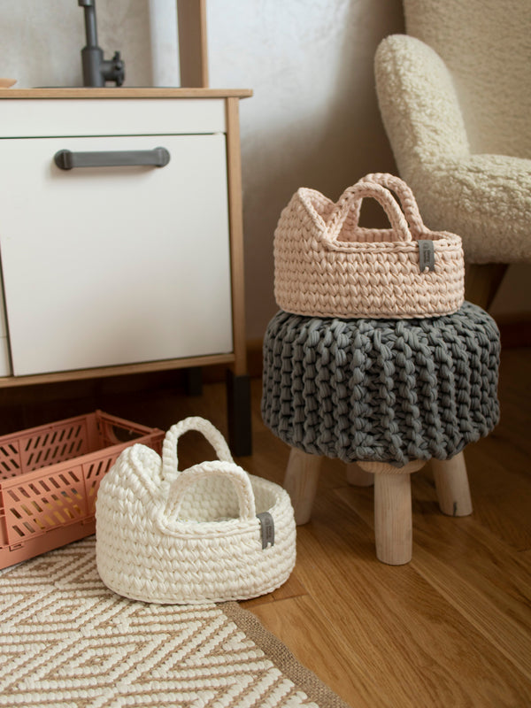 Mini Doll Moses Basket w/Rocking Stand