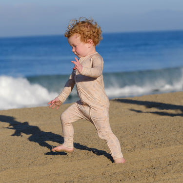 Shwally Romper for babies - stylish and comfortable one-piece outfit in soft fabric. Perfect for playtime and outings.