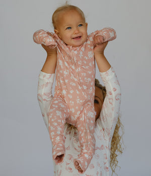 Shwally Romper for babies, stylish and comfortable, shown at a 33-degree angle. Perfect for playtime and everyday wear.