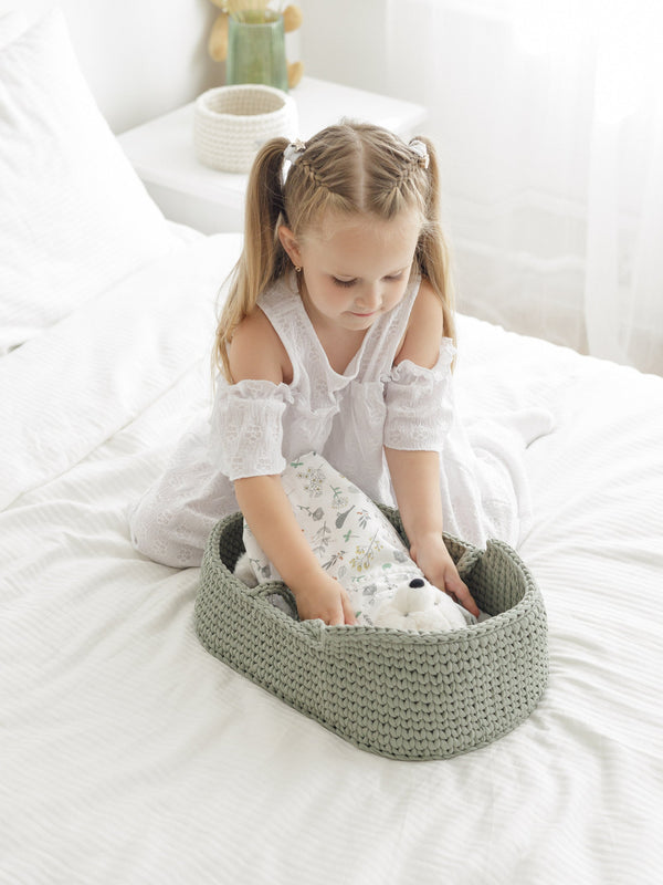 Doll Moses Basket w/Rocking Stand