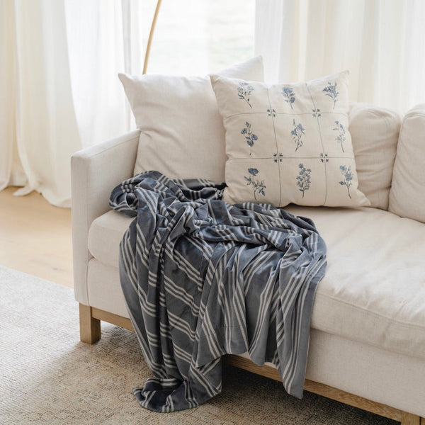 MINKY STRETCH THROW BLANKETS