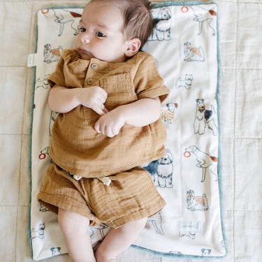 Soft Minky/Lush mini blankets for babies, perfect for swaddling and keeping warm. Ideal for comfort and coziness.