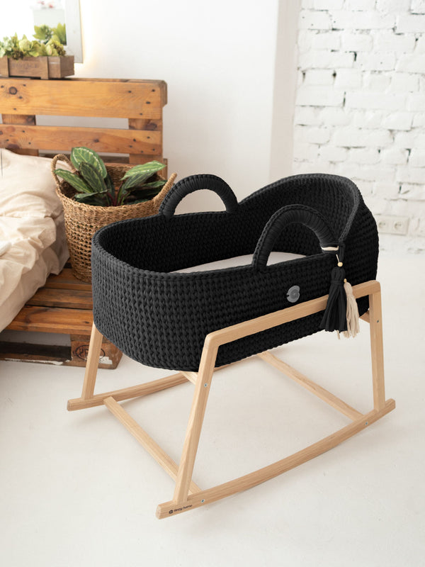 XL Moses Basket with Round Hood