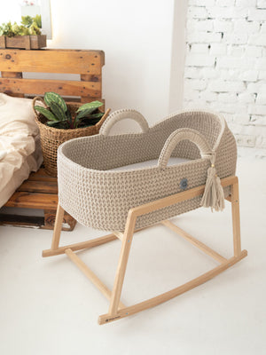 XL Moses Basket with Round Hood