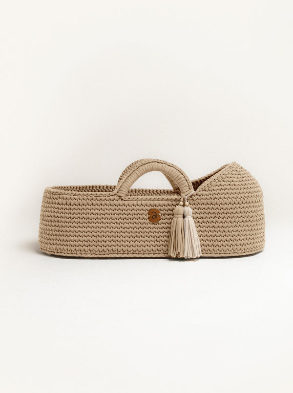 Standard Moses Basket with Round Hood