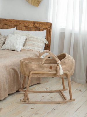 Standard Moses Basket with Round Hood