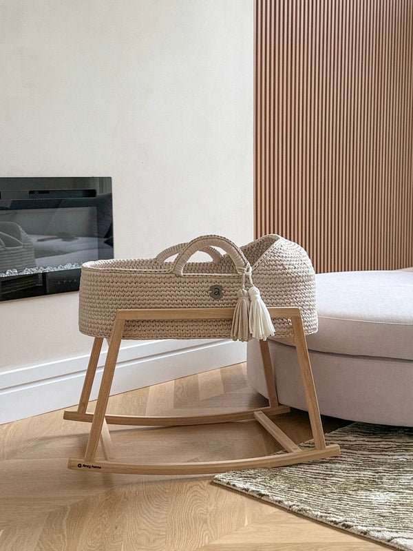 Standard Moses Basket with Round Hood