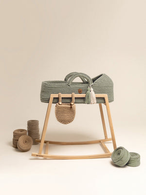 XL Moses Basket with Round Hood