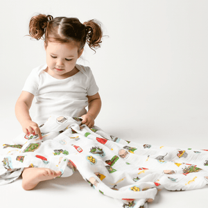 GiftSet: Pittsburgh Baby Muslin Swaddle Blanket and Burp Cloth/Bib Combo Baby Shower Essential for Newborn