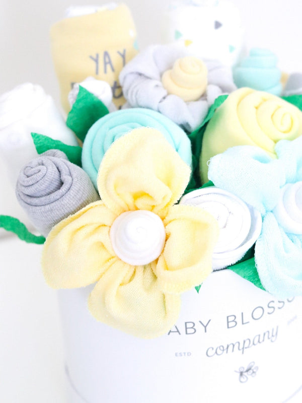 Neutral Hatbox Bouquet - Deluxe