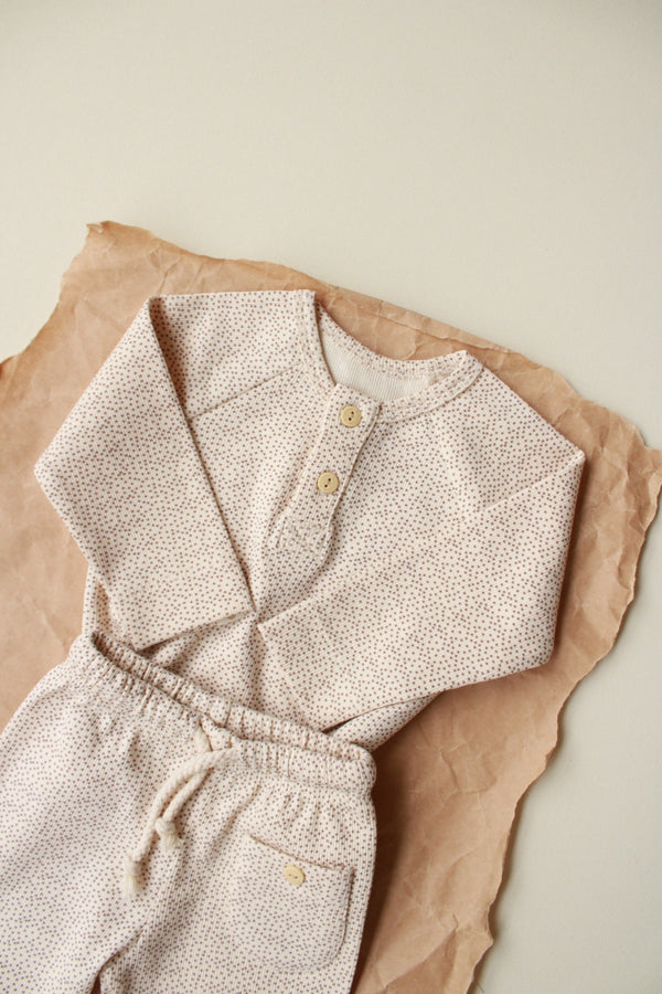 Beige Speckled 2 Piece Set