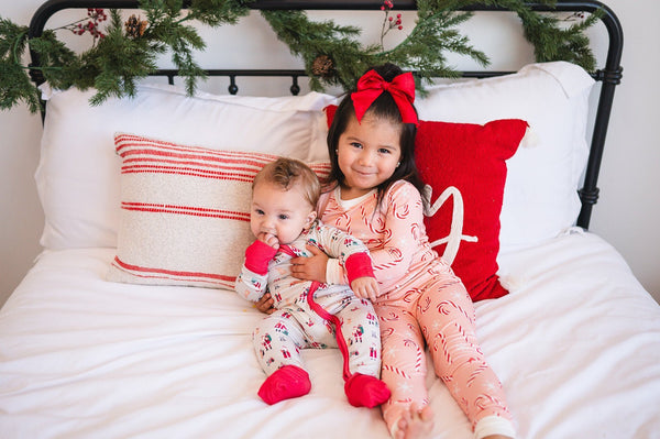 Paws & Claus (Convertible Zip Footies)