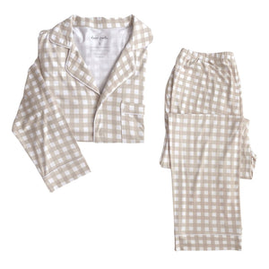 Women's long sleeve gingham pajama set for comfortable sleep and cozy bedding. Perfect for moms and relaxing nights.