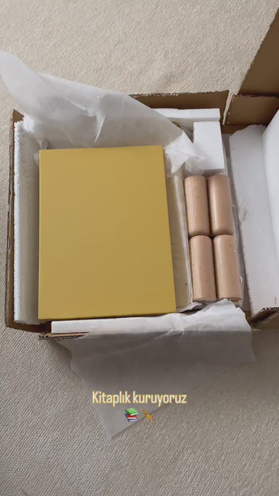Çocuk odamızın yeni üyesi 💛🥹 aşırı tatlı bir kitaplık değil mi  Mevam bu kitaplığı çok sevdi t