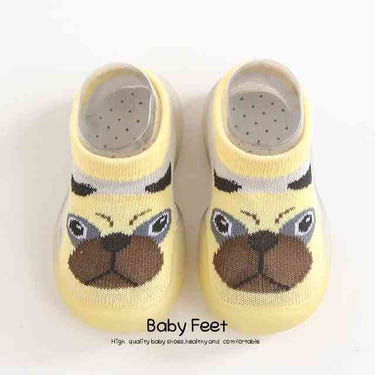 Yellow dog animal sock shoes for babies, perfect for cozy comfort and playful style. Ideal for little ones' feet.