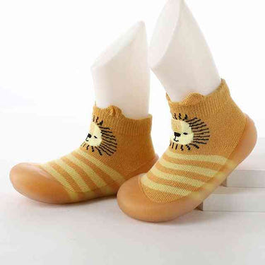 Baby Lion Pet Sock Shoes - Cute and cozy footwear for little ones, perfect for indoor play and keeping tiny feet warm.