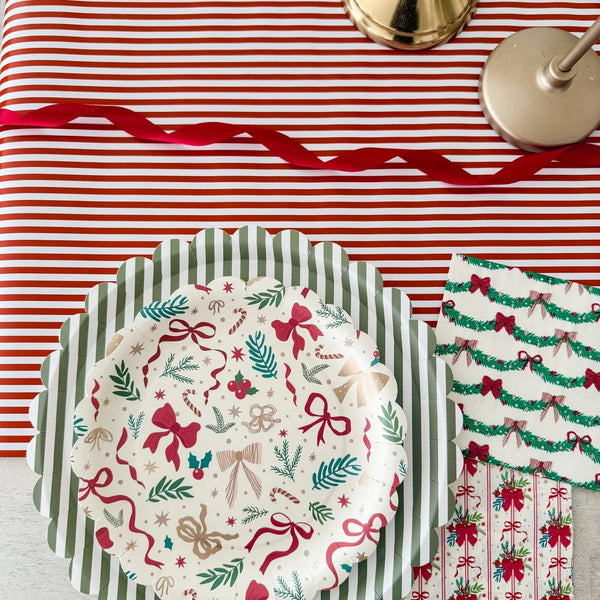 Green & White Candy Stripe Scalloped Dinner Plates (12pcs)