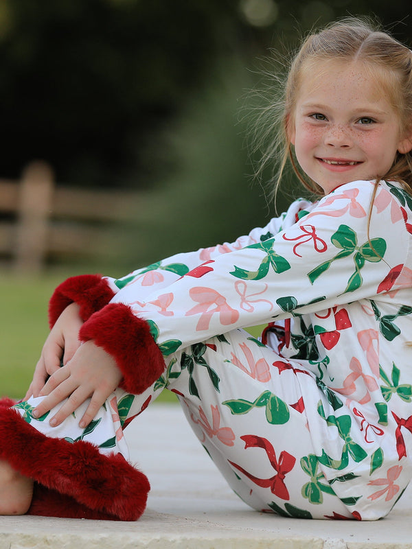 Holiday Bow Print Christmas Pajama Set – Girls Cozy Red Trim Sleepwear