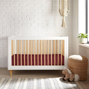 Cooling bamboo crib fitted sheet in angle 21, perfect for a comfortable and breathable baby sleep environment.