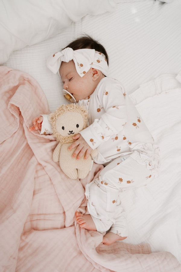 Fleur Ribbed Baby Pajamas | Ruffle Zipper Romper