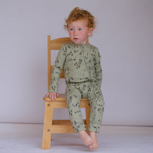 Shwally Romper for babies, stylish and comfortable, shown at angle 77. Perfect for playtime and everyday wear.