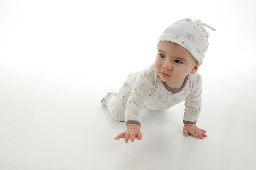 Organic Cotton Knot Hat - Snowy Owl