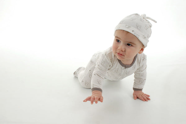 Organic Cotton Knot Hat - Snowy Owl