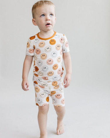 Smiley Bamboo Two Piece Shorts Set | Copper - MOOGCO Baby