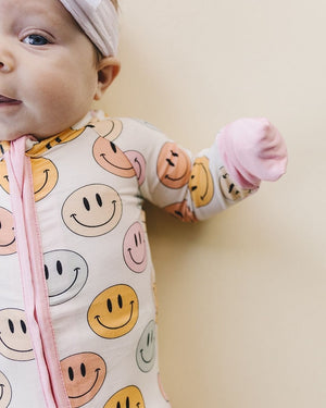 Smiley Bamboo Zip Romper | Pink