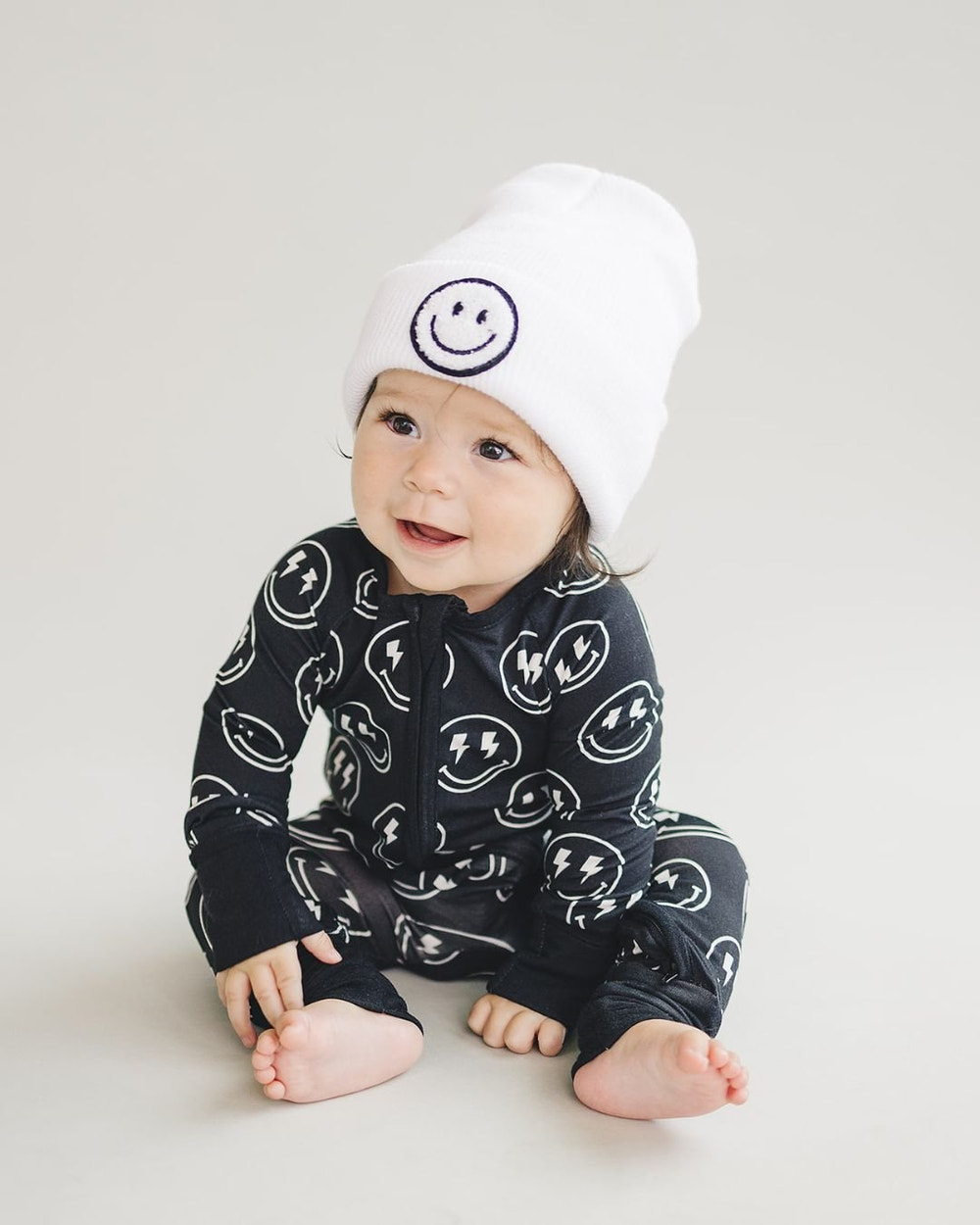 Smiley Beanie | White - MOOGCO Baby