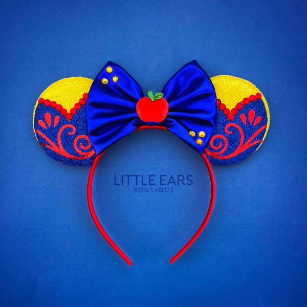 Snow White dress with Mickey ears for babies, perfect for Disney-themed outfits and special occasions.