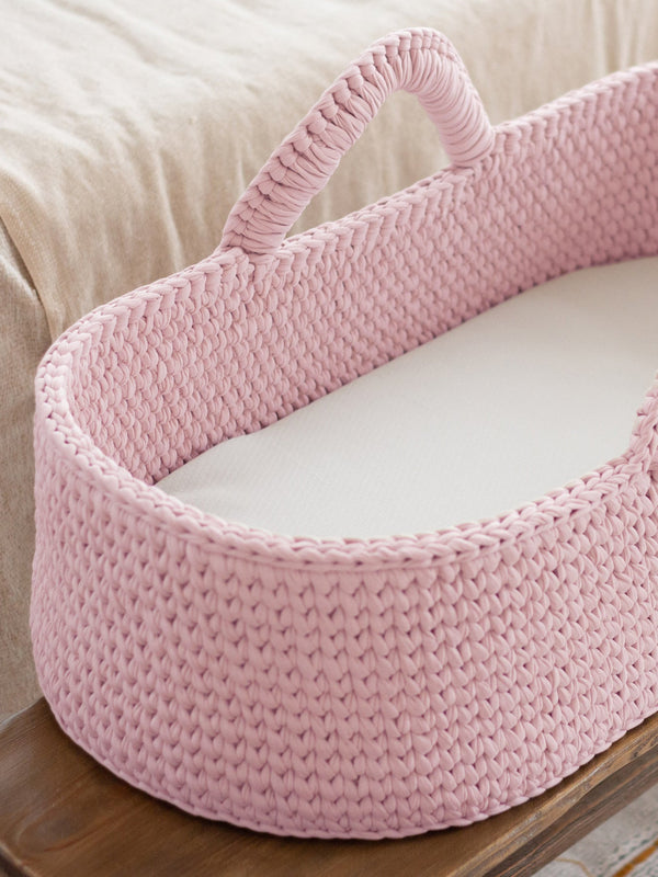 Standard Moses Basket with Round Hood