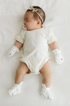 STAY ON 2-PACK MITTS | CITY BLOCKS + SANDSTONE - MOOGCO Baby